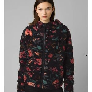 Prana polar escape half zip